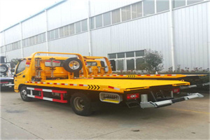 正蓝旗附近拖车救援搭电